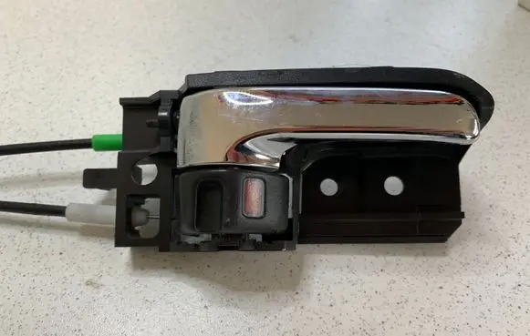 Toyota Avensis T250 Rear door lock 50594A2