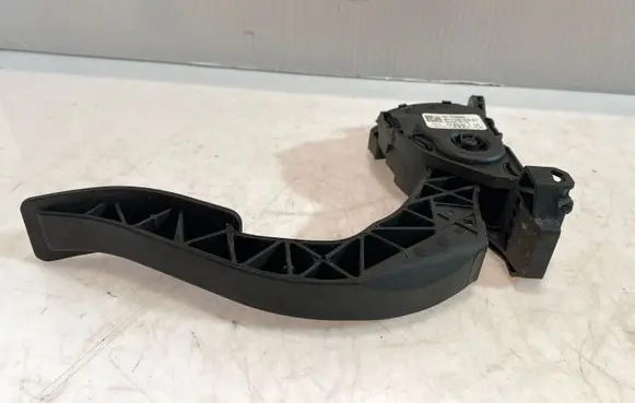 Audi A6 C7 Accelerator throttle pedal 8K1723523