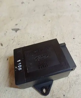 Ford Mondeo Mk III Light module LCM 3S7T17D539AC D3L0A