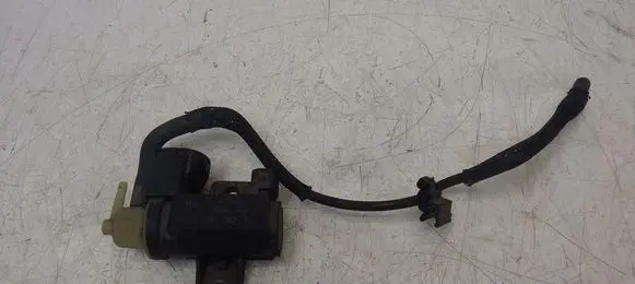 Opel Vivaro Valve vacuum 8200790180
