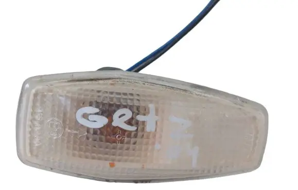 Front fender indicator light