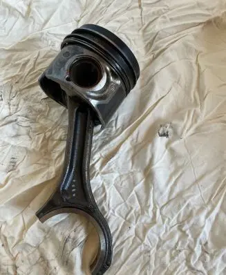 Audi A6 S6 C6 4F Piston RU27