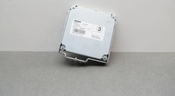 Nissan Juke I F15 Engine control unit/module 284A1BV80B