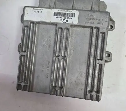 Peugeot 406 Engine control unit/module 9630650880