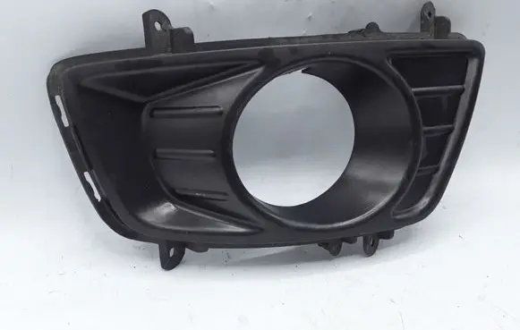 KIA Carens II Front fog light trim/grill NOCODE