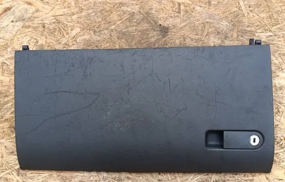 Volkswagen Touareg I Glove box lid/cover 7L6857101
