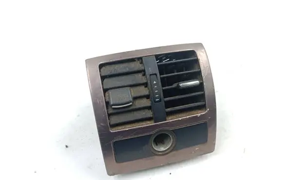 Audi A6 S6 C5 4B Rear air vent grill 4B0819203