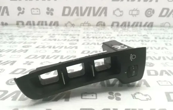 KIA Carens II Headlight level height control switch