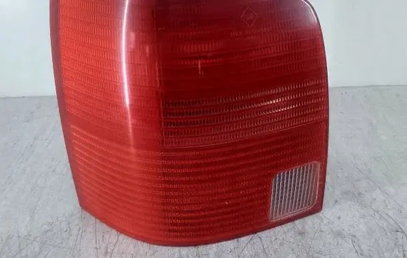 Volkswagen PASSAT B5 Rear/tail lights 393365