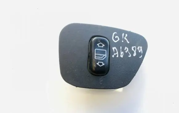 Mercedes-Benz E W210 Electric window control switch 2108206210 501c31161000