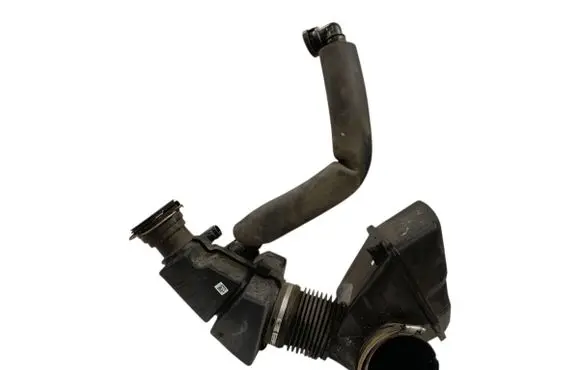 BMW 4 G22 G23 G24 G26 Intake resonator 8656981