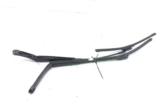Volkswagen Golf V Windshield/front glass wiper blade 1q1955409 1k5955410b