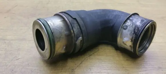 Audi A3 S3 8P Intercooler hose/pipe 1T0145790B