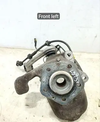 Maserati GranTurismo Front wheel hub spindle knuckle 980139894