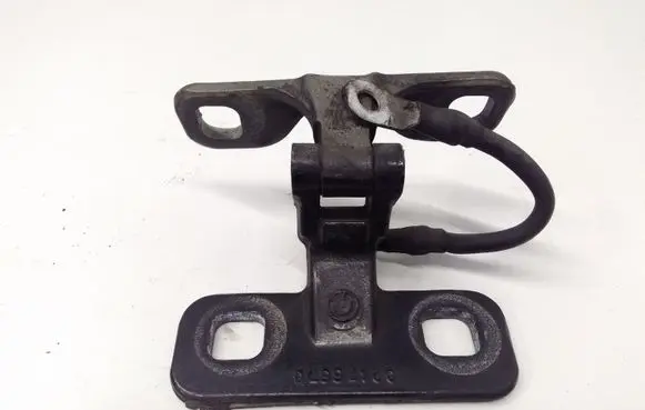 BMW X5 E53 Tailgate/trunk/boot hinge 8247667