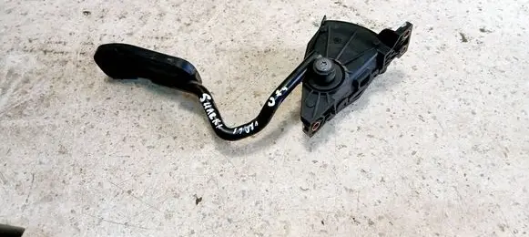 Volkswagen Sharan Accelerator throttle pedal 7M1721603A 6PV00777003 98VW9F836AB