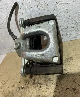 BMW 1 E81 E87 Front brake caliper