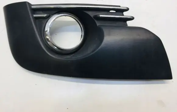 Peugeot 3008 II Front fog light trim/grill 