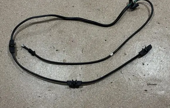 BMW M5 F90 Headlight washer hose/pipe 7357350