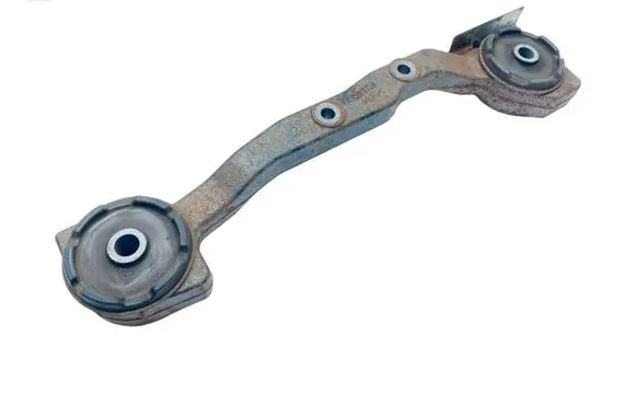 Lexus RX 450H Rear differential/diff mount bracket 5238048120 52380-48120