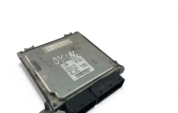 Mercedes-Benz C W204 Engine control unit/module ECU A6519007500 A0064461540