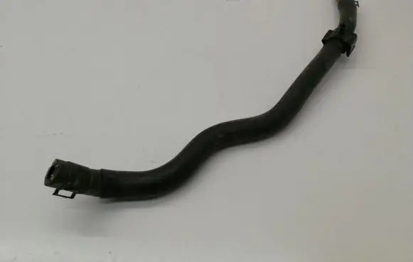 Volkswagen Golf VII Engine coolant pipe/hose