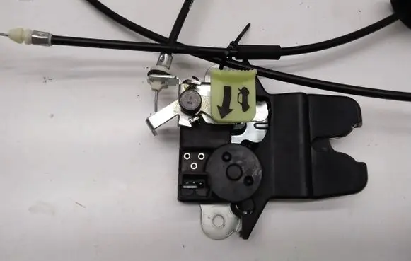 KIA Optima Tailgate/trunk/boot lock/catch/latch 