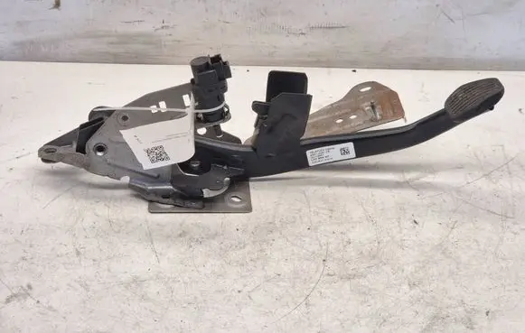 Volvo V50 Brake pedal 4N512467CE 30714997