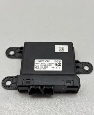 Chrysler Pacifica Gateway control module 068293147AC F00HJ01888 19224