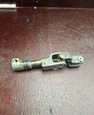 Toyota Avensis T250 Steering column universal joint 