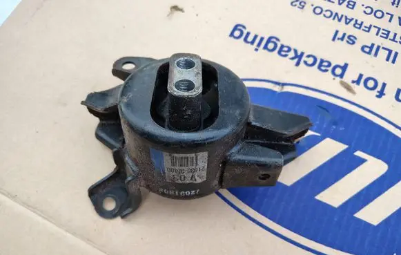 Hyundai i40 Gearbox mounting bracket 
