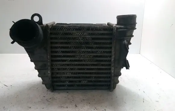 Volkswagen Golf IV Intercooler radiator 1J0145805