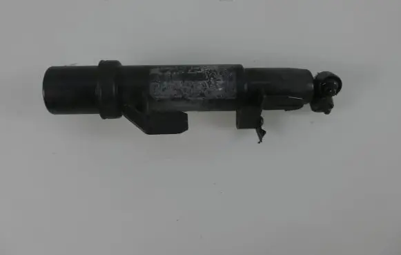 Headlight washer spray nozzle