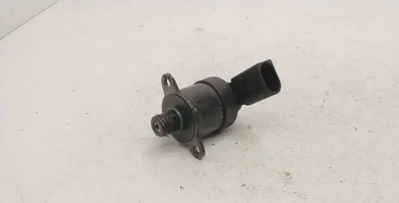 BMW 5 E60 E61 Fuel pressure sensor 0928400 10009 38720