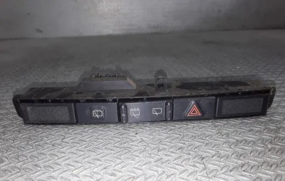 Chrysler Voyager Hazard light switch 74677464