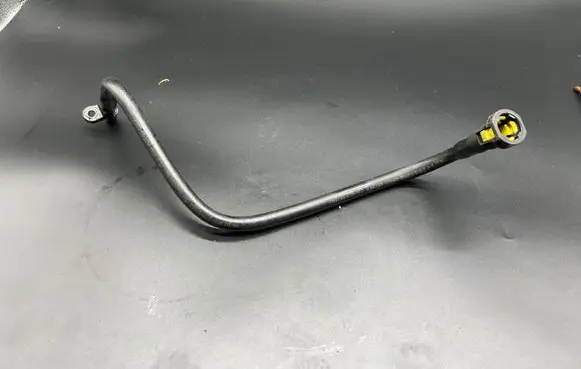 Ford Mondeo MK IV Gearbox oil cooler pipe/hose 6G917890LB