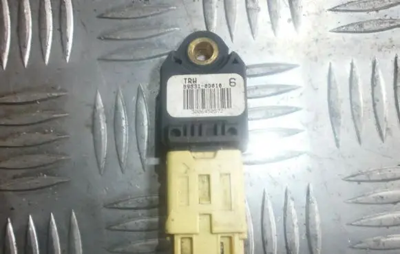 Toyota Yaris Airbag deployment crash/impact sensor 898310h010
