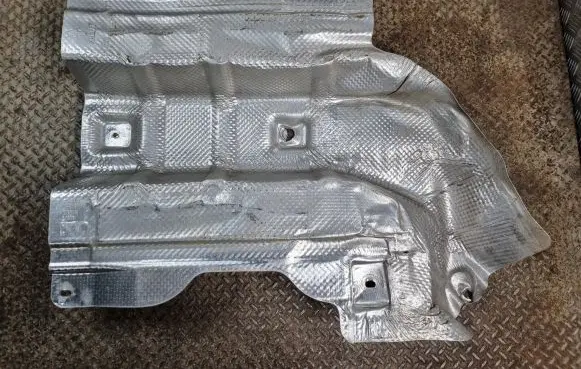 Chrysler Pacifica Exhaust heat shield 68214224AB