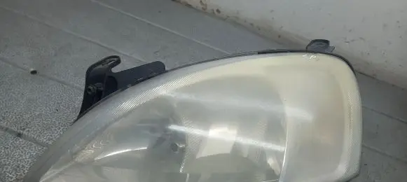 Opel Corsa C Front reflector 
