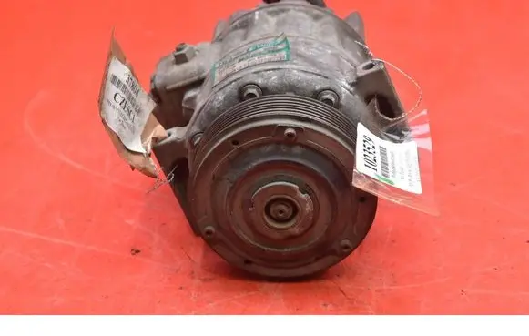 Volkswagen PASSAT B5.5 Air conditioning (A/C) compressor (pump) 1K0820803Q