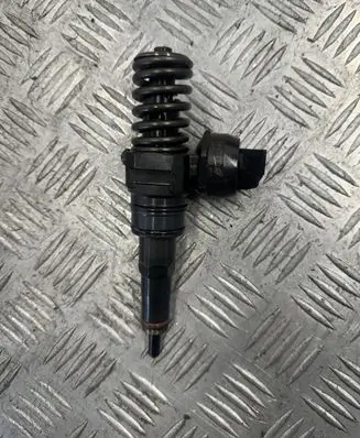 Audi A4 S4 B6 8E 8H Fuel injector 0414720214