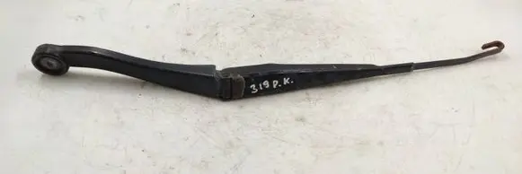 Cadillac CTS Front wiper blade arm 24013673