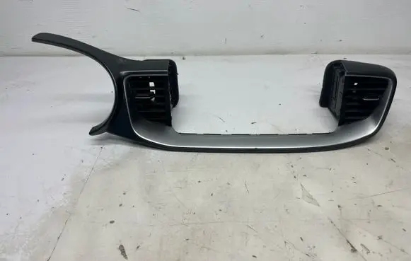 KIA Ceed Bottom trim 84740J7AA0 97420J7AA0 97410J7AA0