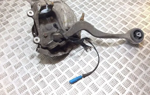 BMW 5 E60 E61 Front wheel hub 6760953