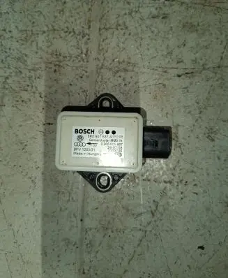 Audi A5 8T 8F ESP acceleration yaw rate sensor 8K0907637A