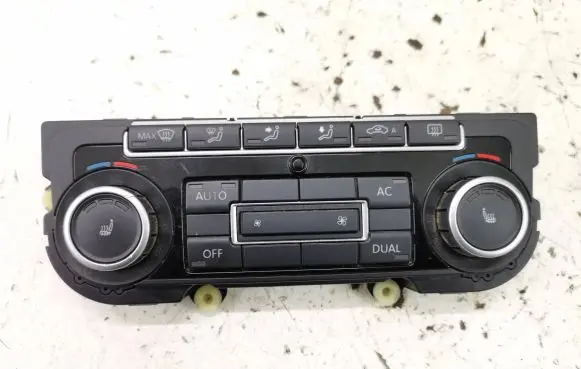 Volkswagen Golf Plus Climate control unit 5K0907044AK 5HB00974621 SW0305