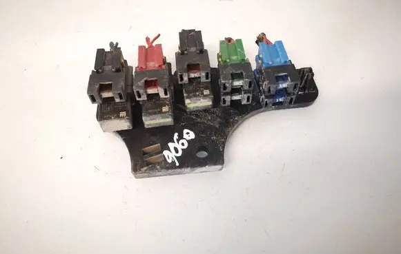 Opel Zafira B Fuse box set 13222872