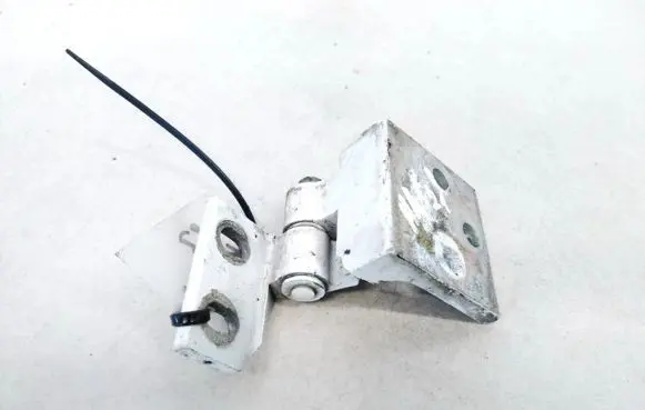 Peugeot Partner Front door upper hinge