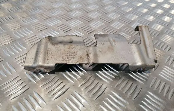 Audi Q7 4L Other engine bay part 06E253009