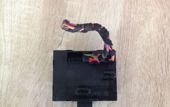 Audi A5 8T 8F Door control unit/module 8T0959795F